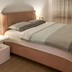 Beautiful Apartment In Pula Pula